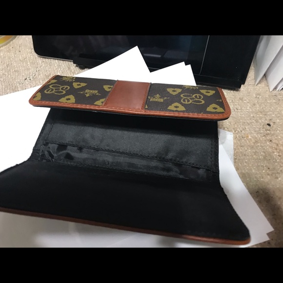 Wallet - Picture 3 of 3